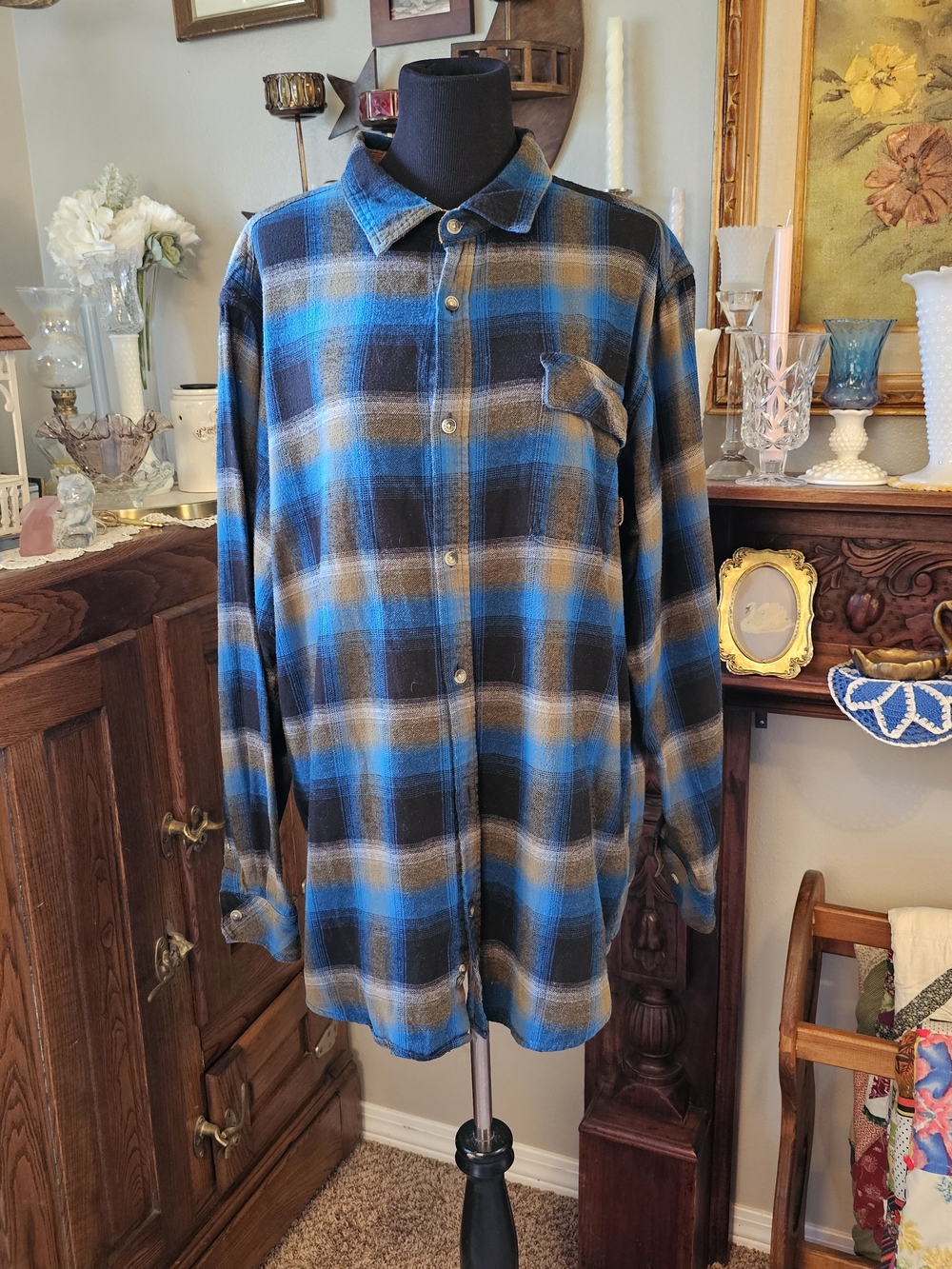 Legendary Whitetails Buck Camp Blue Plaid Flannel Shirt XLT Tall